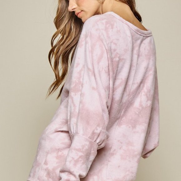 Mauve Tie Dye Long Sleeve Crew Neck Loose fit Top. Very soft material and cozy. - Picture 6 of 6